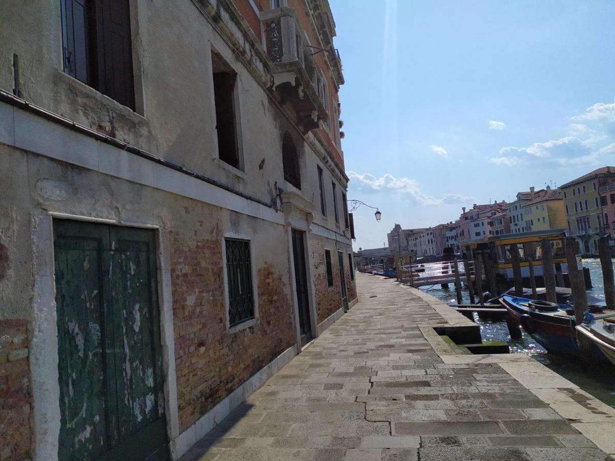 Zen Accommodation Grand Canal البندقية المظهر الخارجي الصورة